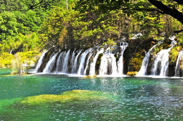 中(zhong)國(guo)20箇(ge)美豔絕倫的(de)景觀，你去過(guo)10箇(ge)就算旅遊達人(ren)啦